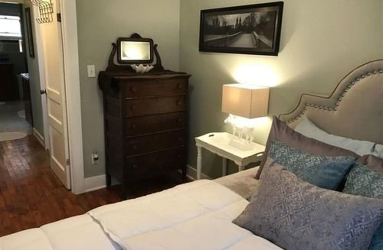Vineyard Mansion & Carriage House Bed & Breakfast