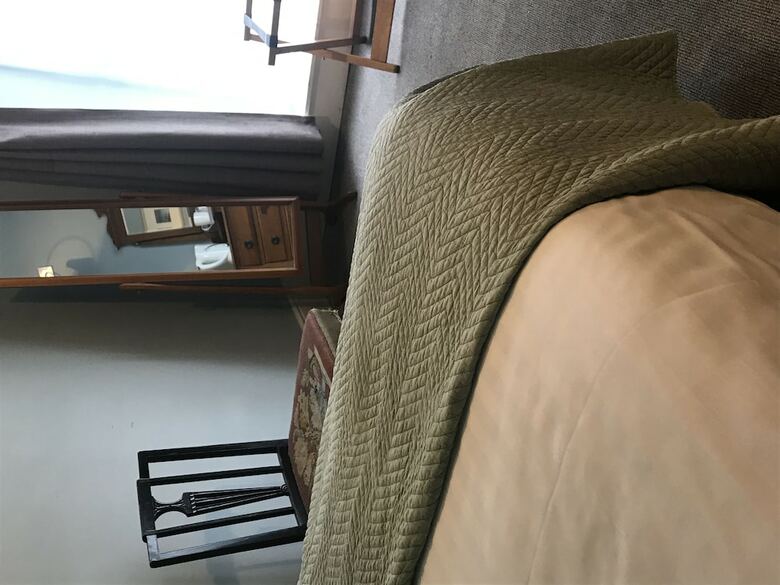 Hotel Rolling Wave Guesthouse