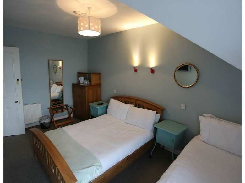 Hotel Rolling Wave Guesthouse