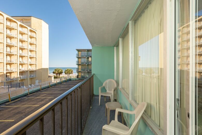 Beach Club At Montego By Capital Vacations