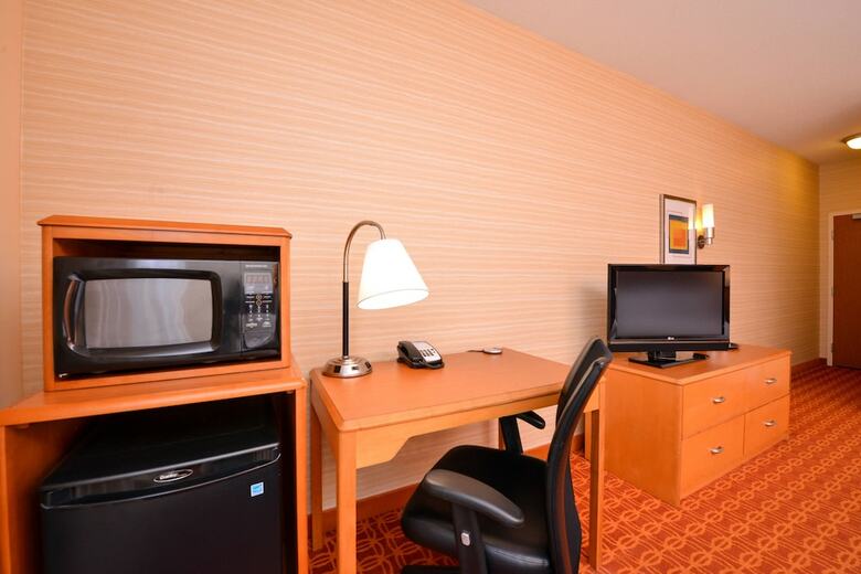 Hotel Fairfield Inn & Suites By Marriott White Marsh