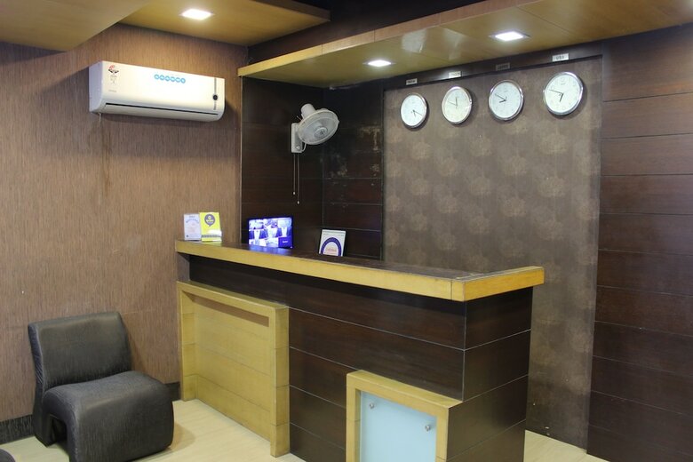 Hotel Mount Residency