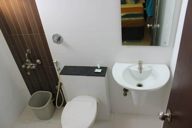 Hotel Mount Residency