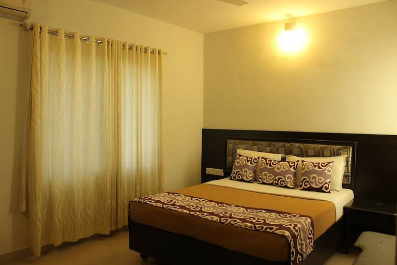 Hotel Mount Residency
