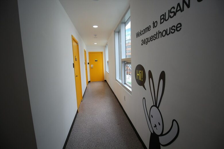 Hotel 24 Guesthouse Nampo Station