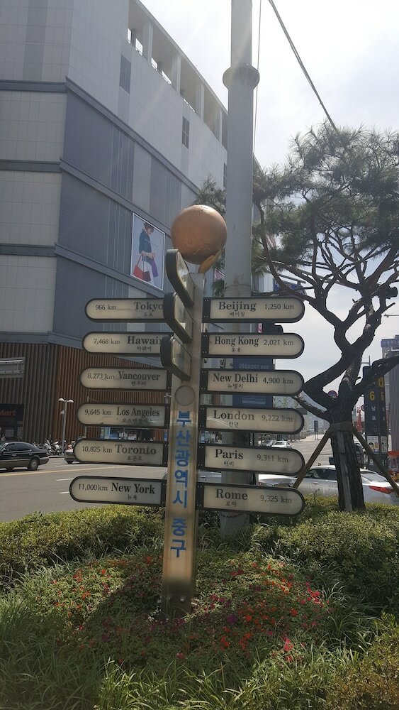 Hotel 24 Guesthouse Nampo Station