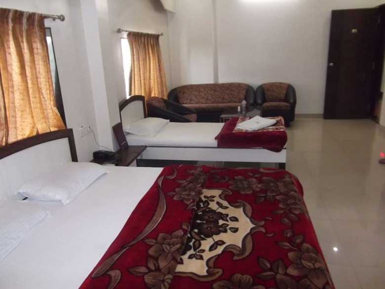 Hotel Bhola