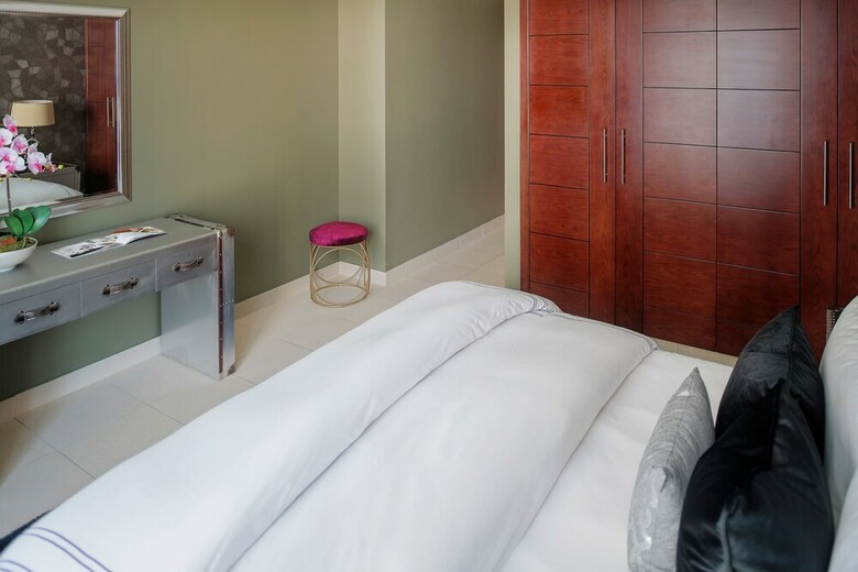 Dream Inn Dubai Apartments - Burj Views