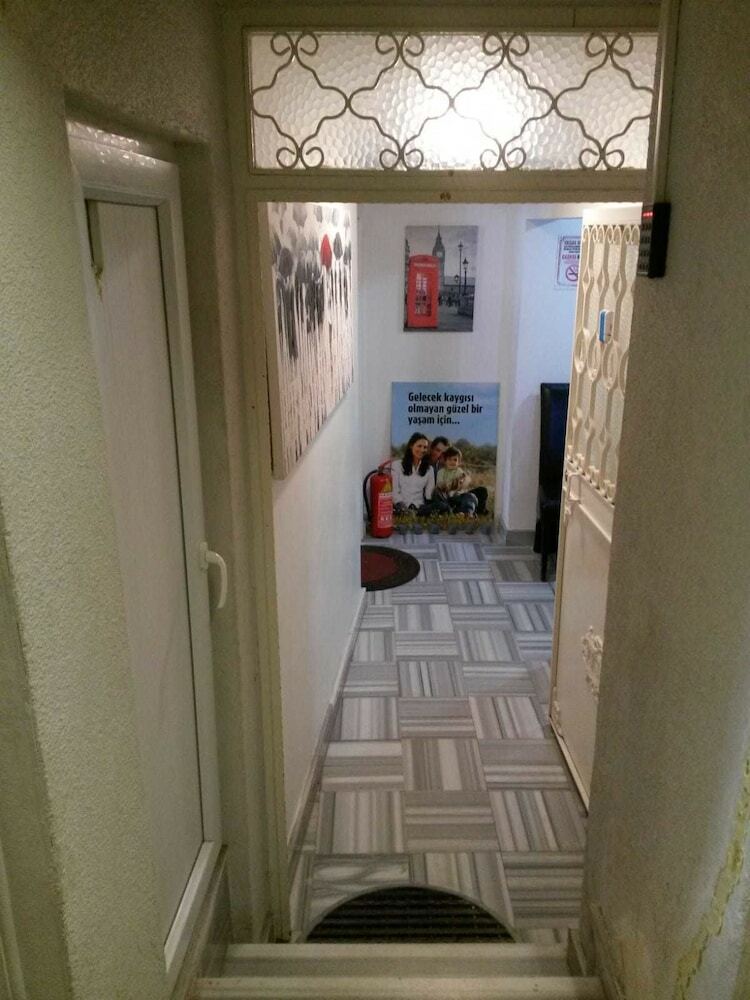 Loren Hotel Suites