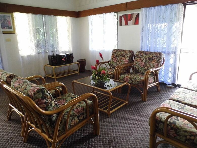 Aparthotel Island Accommodation Suva