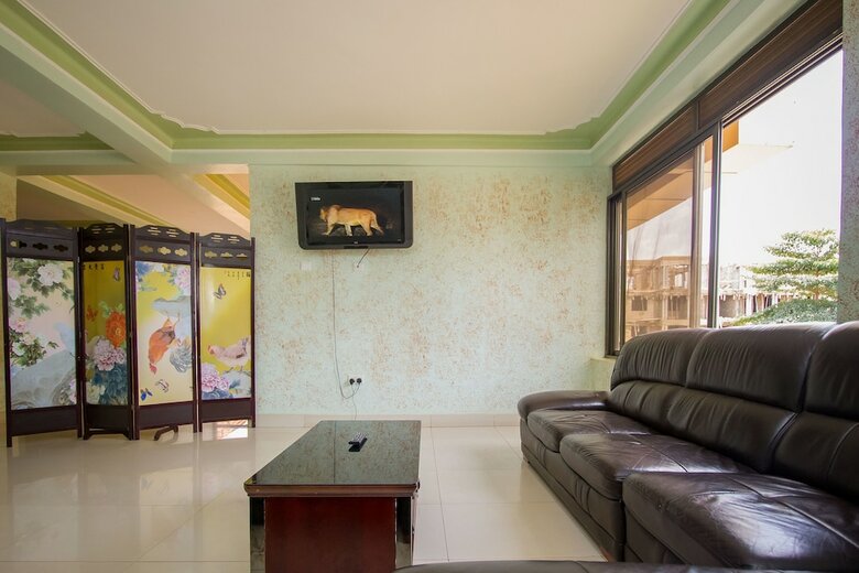 Tesh Hotel