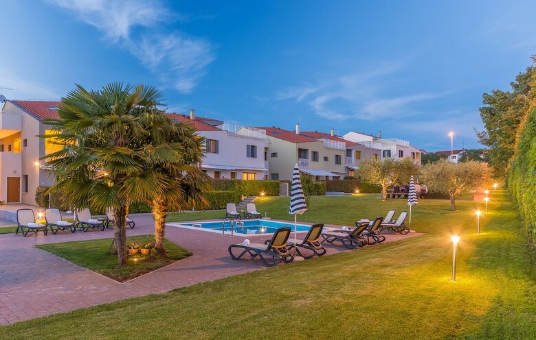 Apartamentos Maj Residence