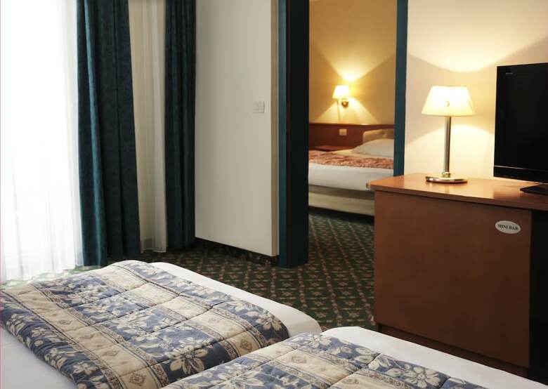 Hotel Maestoso