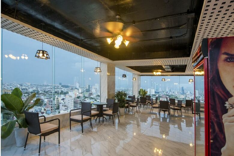 Crystal Hotel