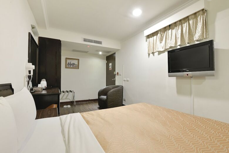 Kaja Hotel