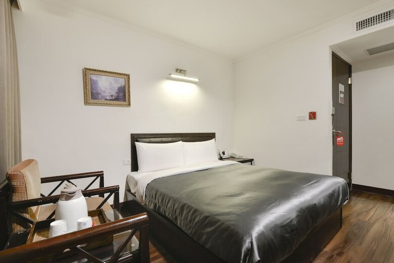 Kaja Hotel