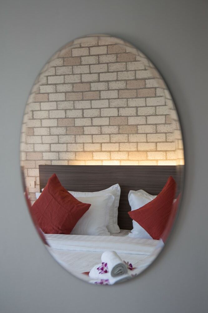 Hotel Q Space Residence