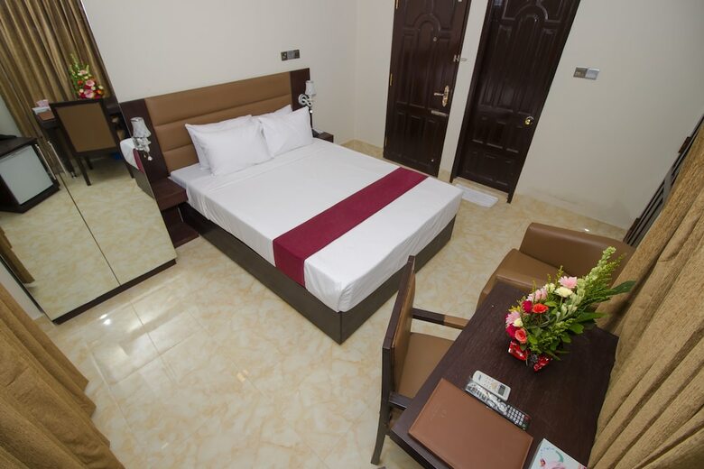 Pacific Lake View Hotel
