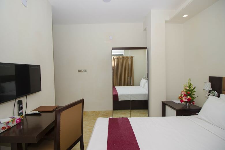 Pacific Lake View Hotel