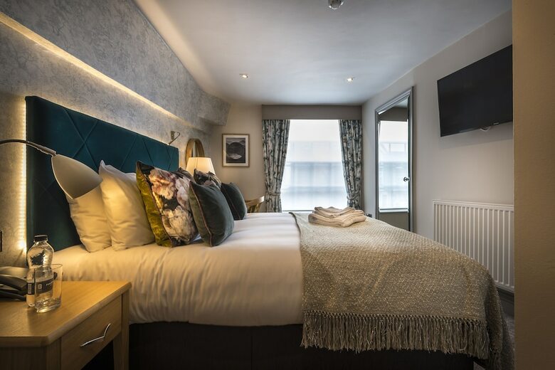The Three Swans Hotel