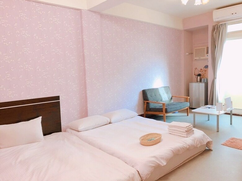 Hotel Love I