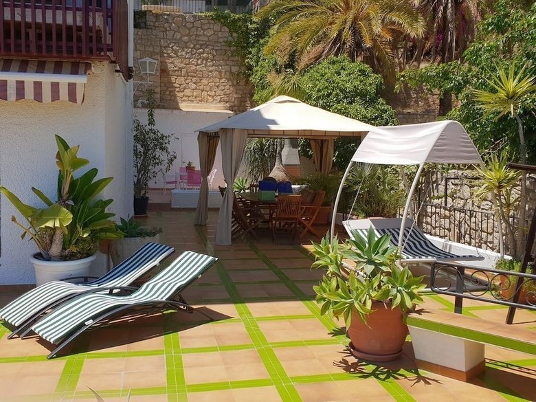 Sea Dreams House Free Wifi, A. A., Barbecue