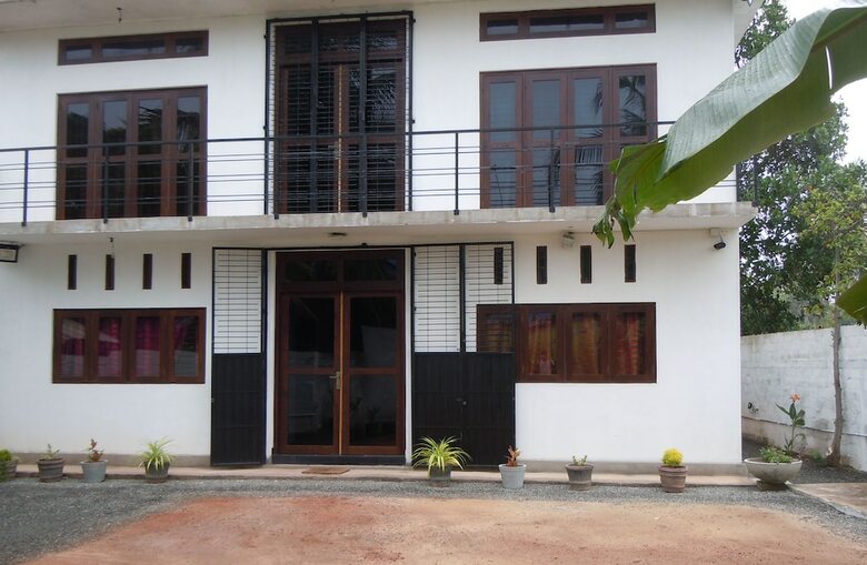 Yoho Jmf Apartments