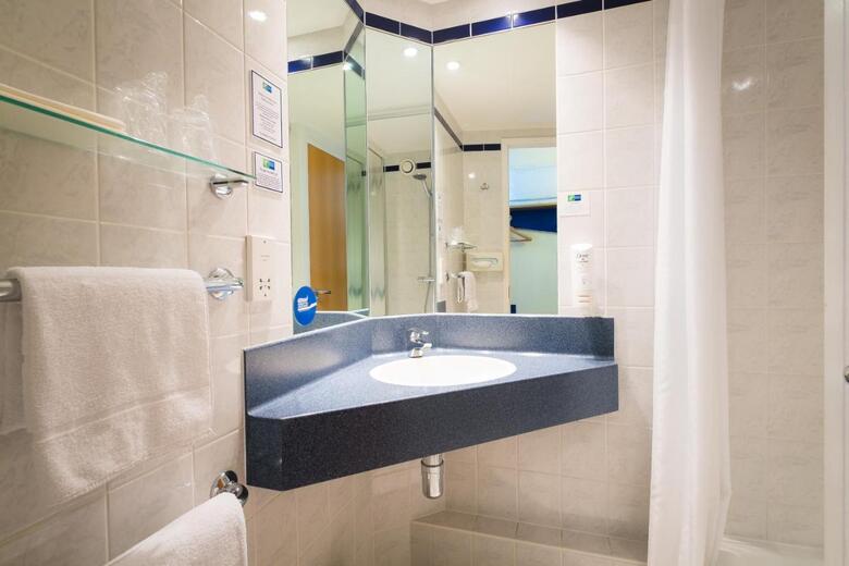 Hotel Express By Holiday Inn Aberdeen City Centre