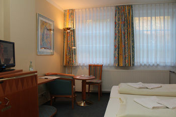 Hotel Alt Montjoie