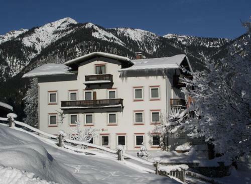 Hostal Hotel Garni Post