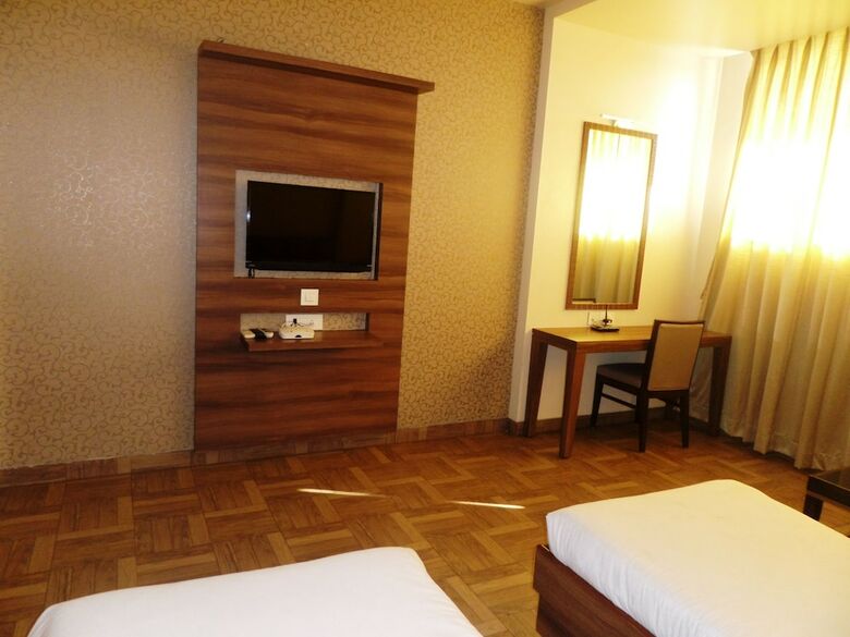 Hotel Rajvikas Residency