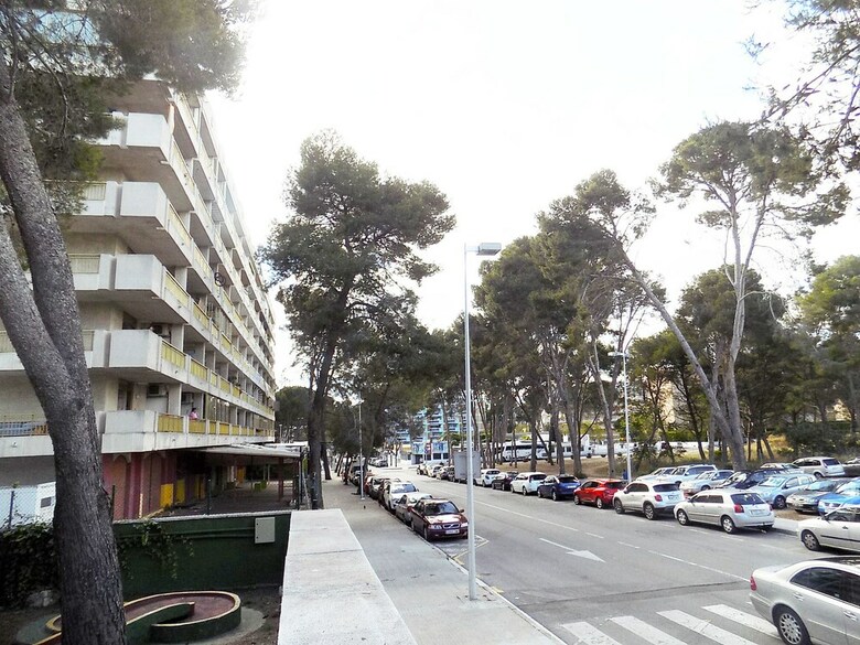 Apartsalou Lea