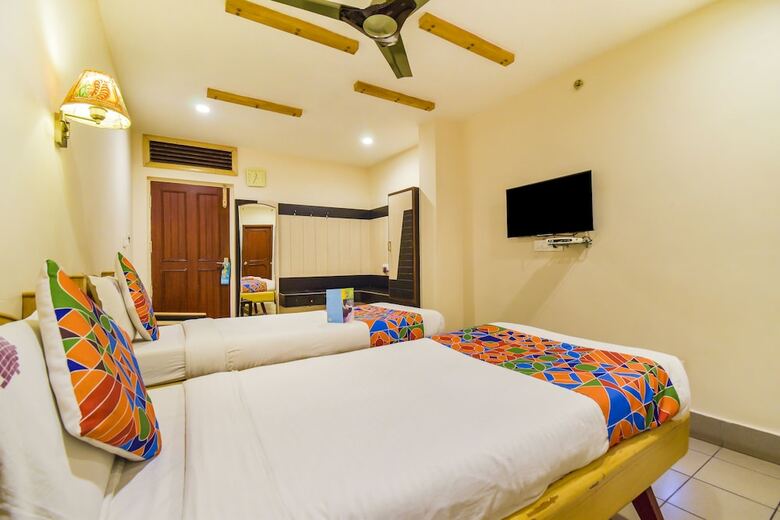 Fabhotel Kinnera Comforts Daba Garden
