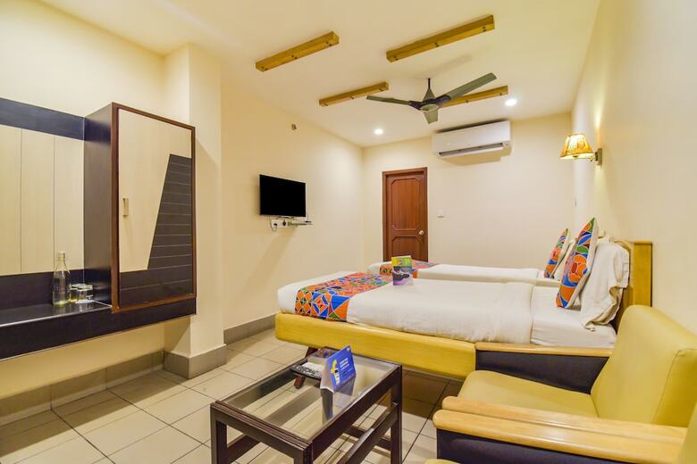 Fabhotel Kinnera Comforts Daba Garden