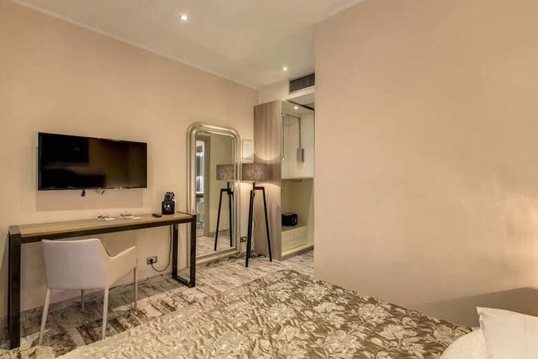 Hotel Colonna 18