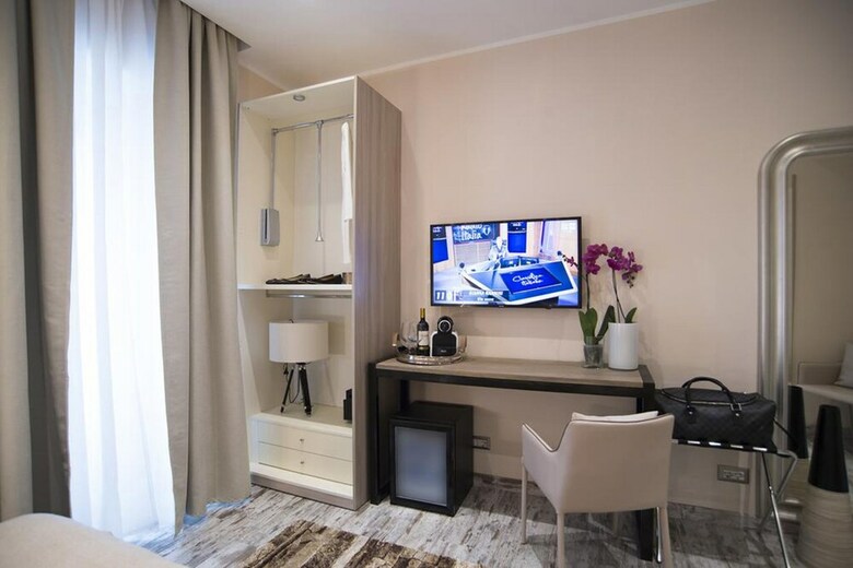 Hotel Colonna 18