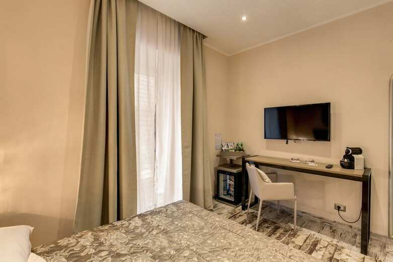 Hotel Colonna 18