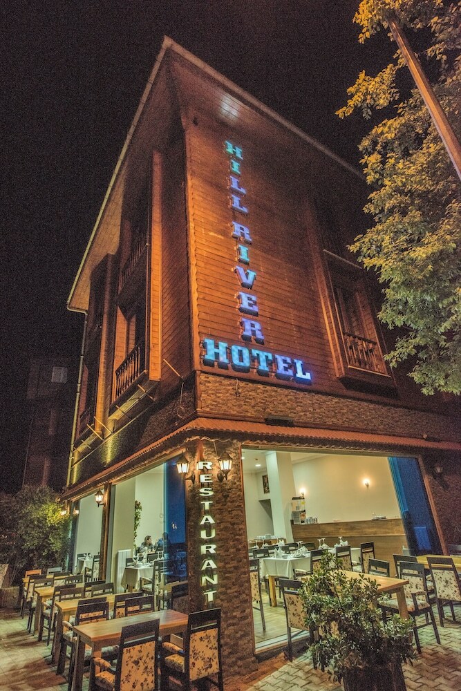 Hill River Hotel