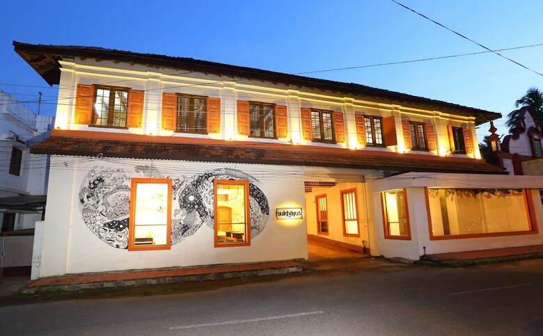 Hotel Sukhayus Wellness Ayurveda Retreat
