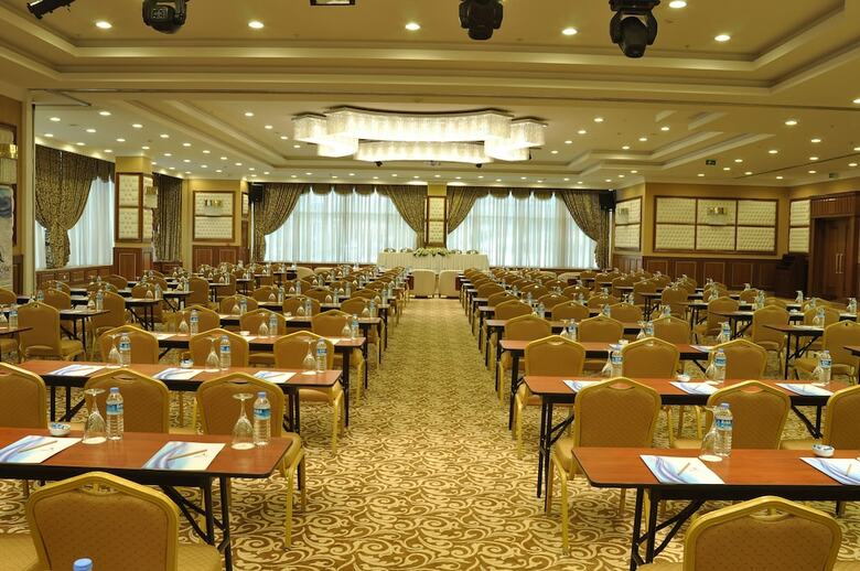 Atakosk Hotel