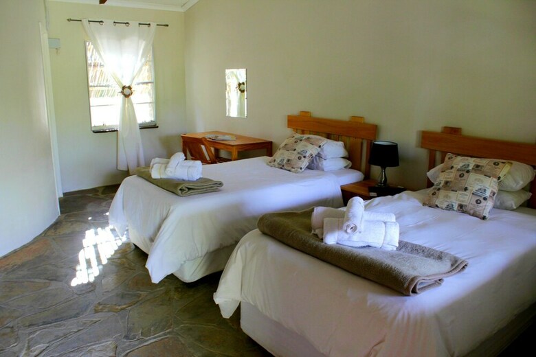 Hotel Neuras Wine & Wildlife Estate