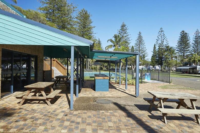 Cabana Nrma Port Macquarie Breakwall Holiday Park