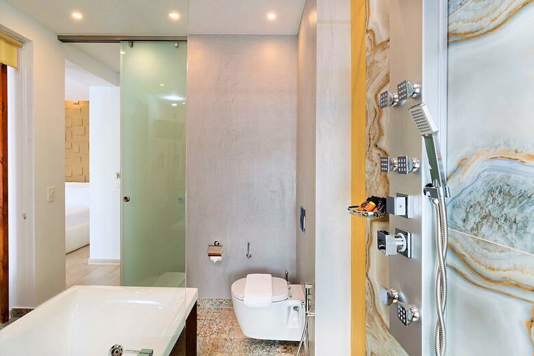 Hotel Diamond Luxury Suites