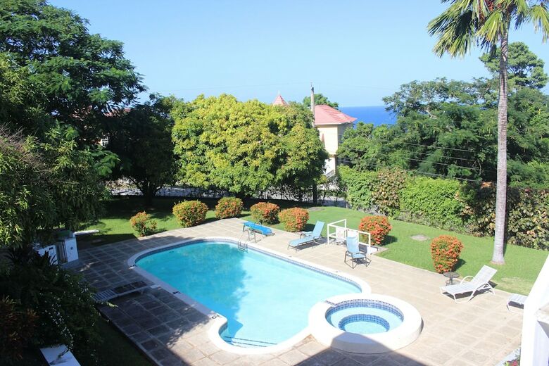 Hotel All Nations Guesthouse