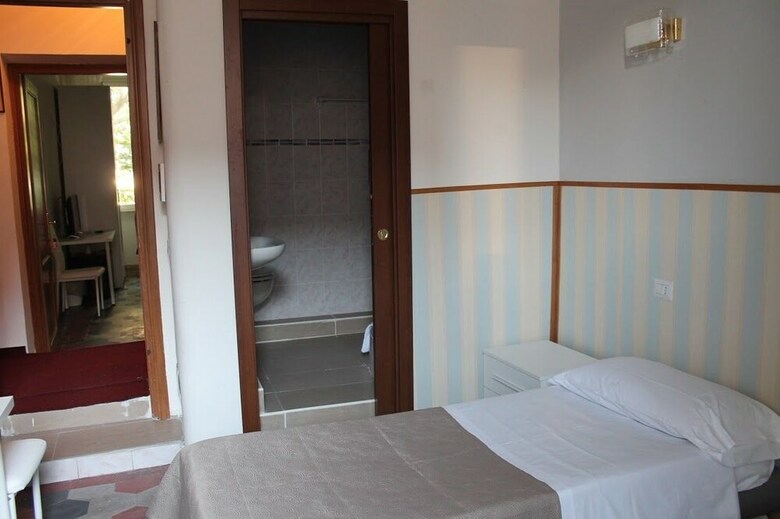 Hotel Affittacamere Radi