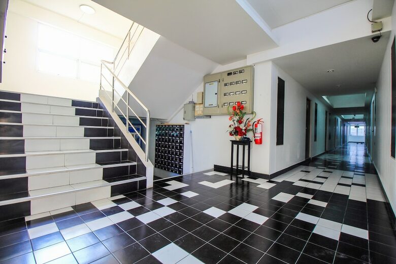 Hotel Oyo 405 Ruan Plaisoi Apartment