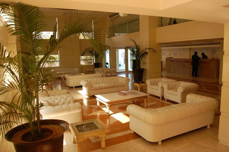 Hotel Mapple Abhay