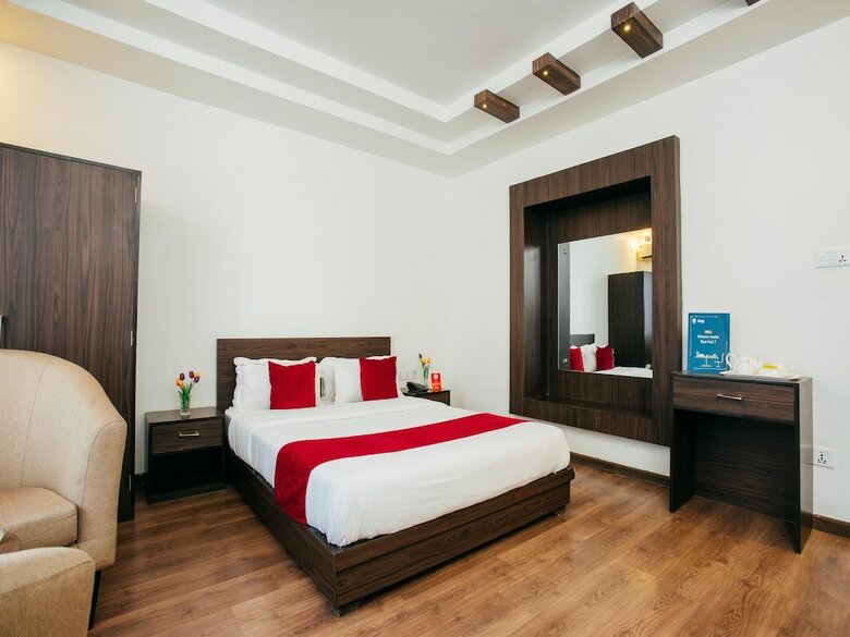 Oyo 11474 Gangaur Regency Boutique Hotel