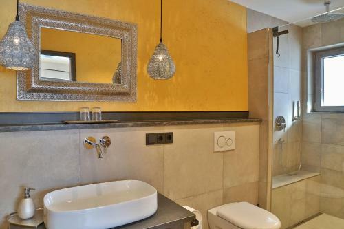 Hostal G�stehaus Sch�nanger