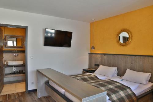 Hostal G�stehaus Sch�nanger